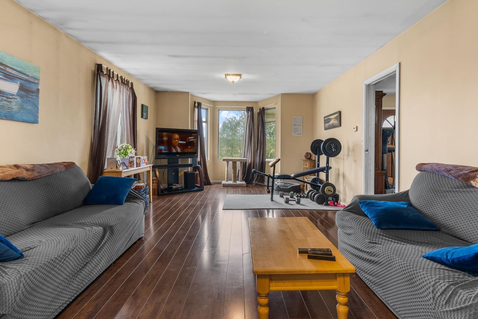Listing Image 19