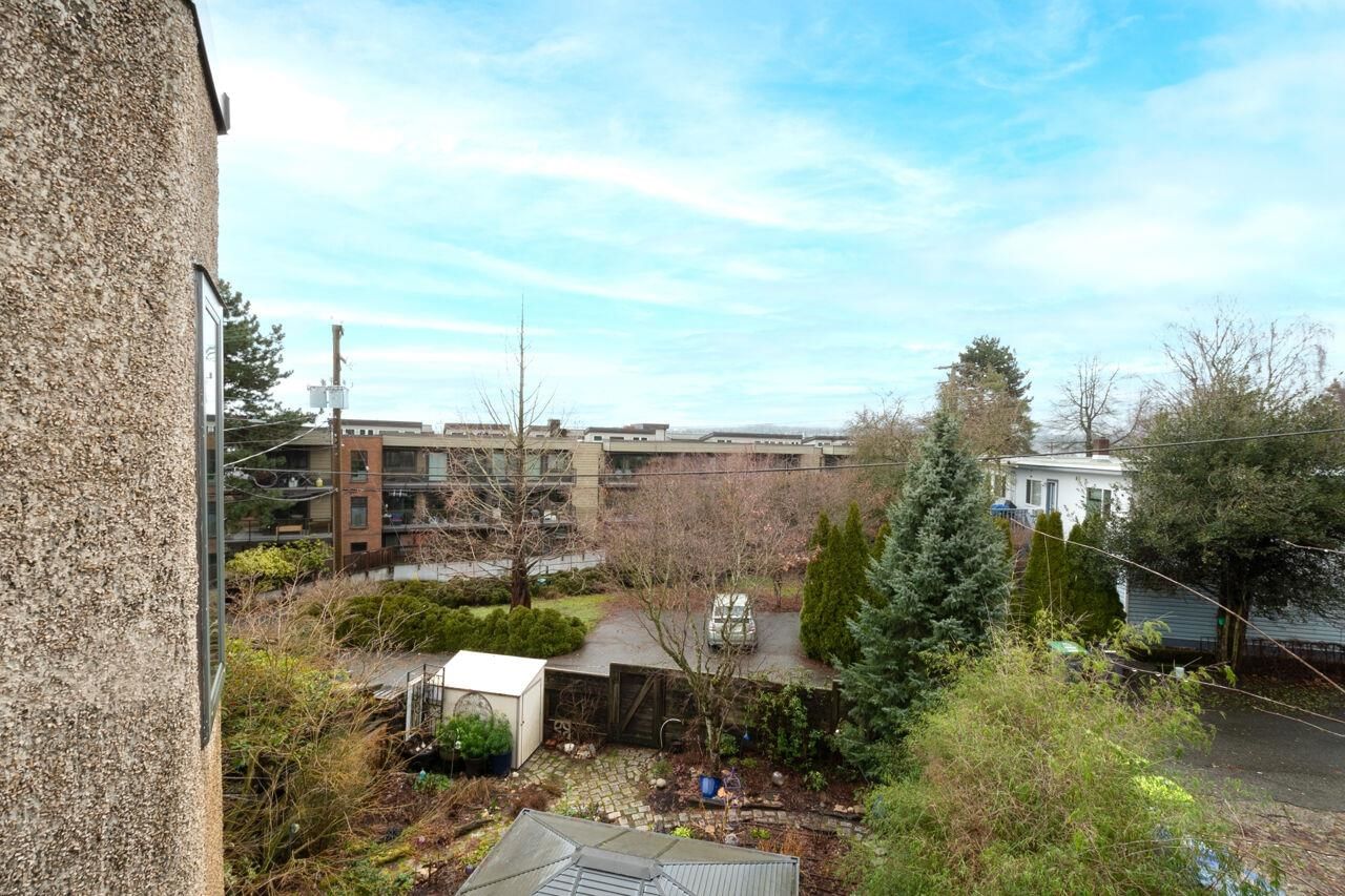 Listing Image 36