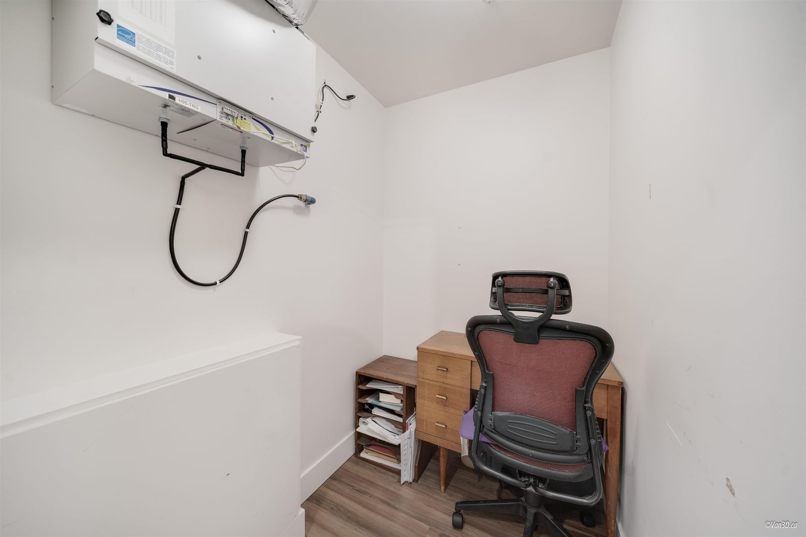 Listing Image 17