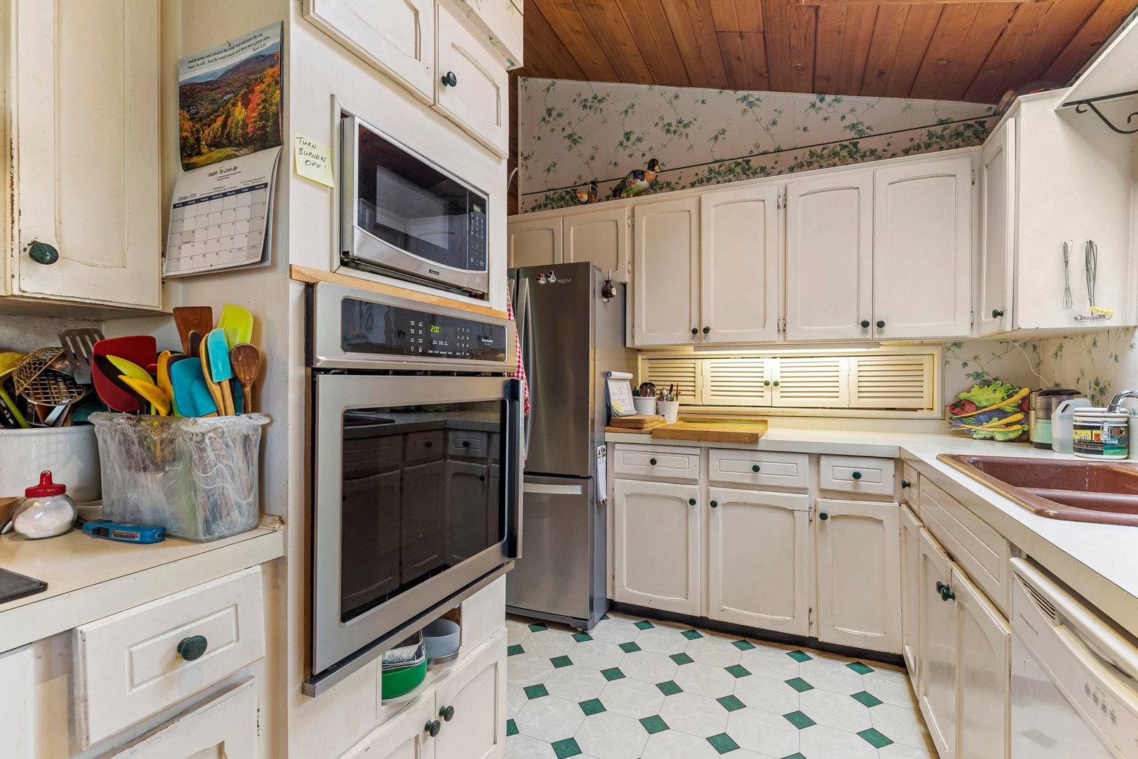 Listing Image 13