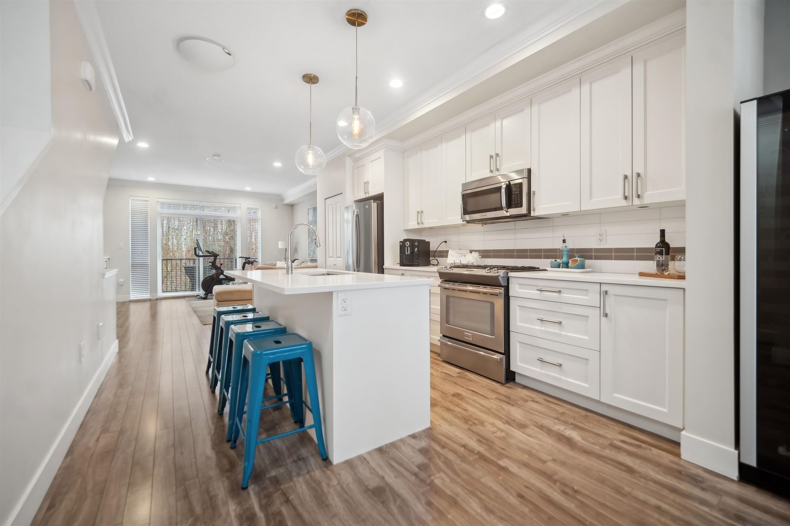 Listing Image 13