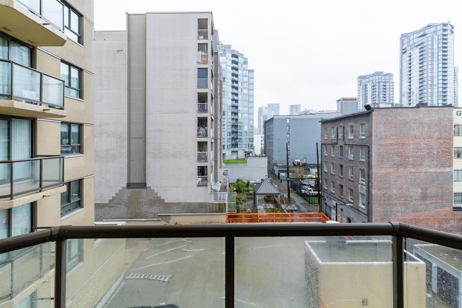 Listing Image 15