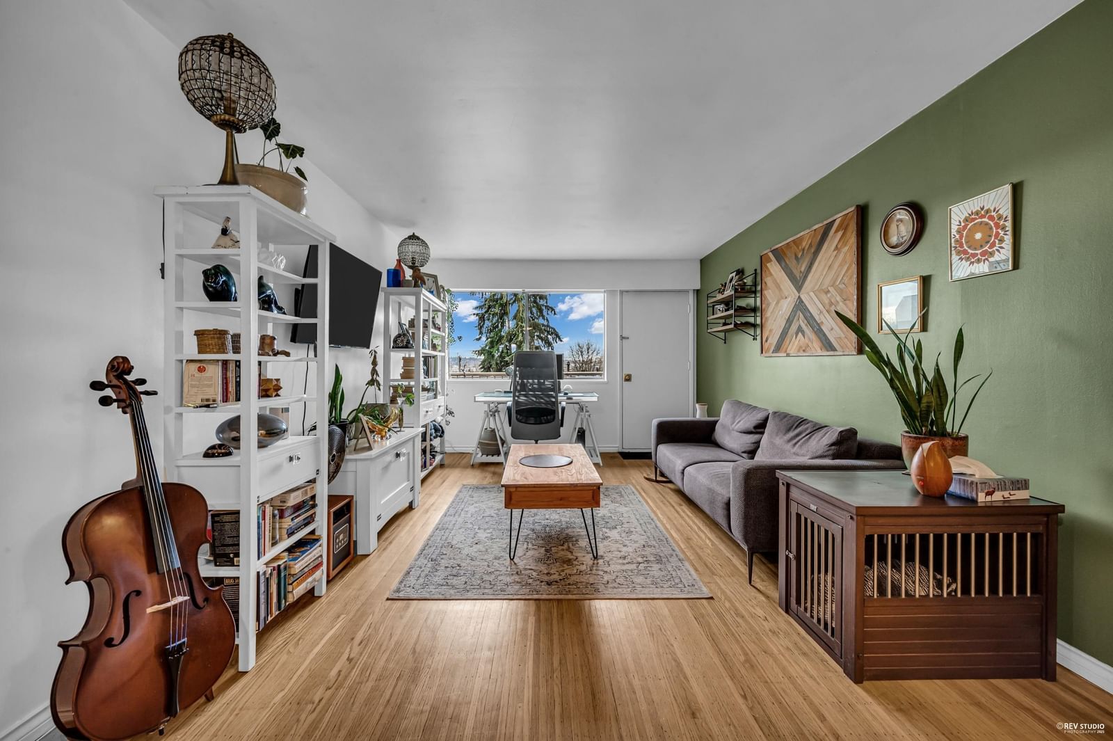 Listing Image 3