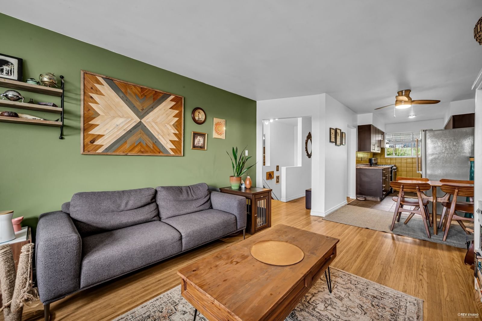 Listing Image 5