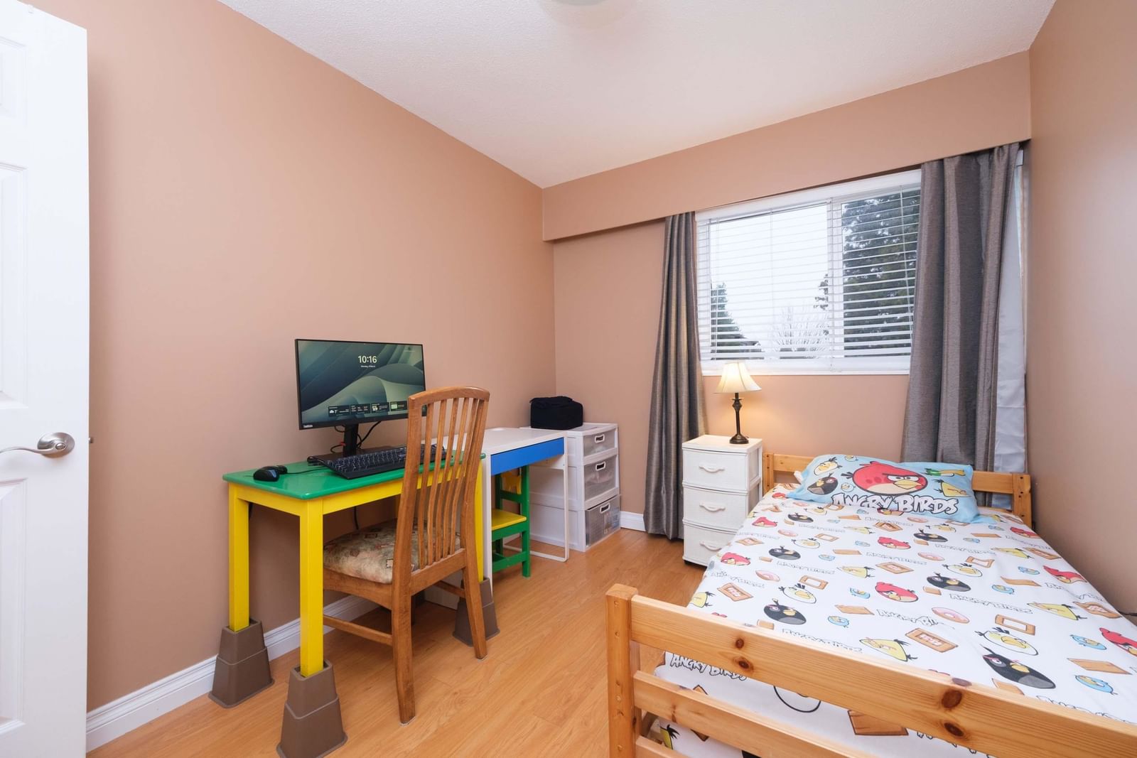Listing Image 23