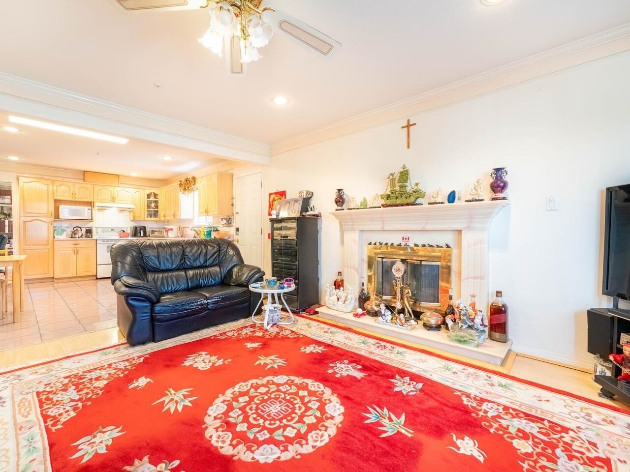 Listing Image 6