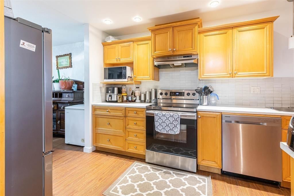 Listing Image 13