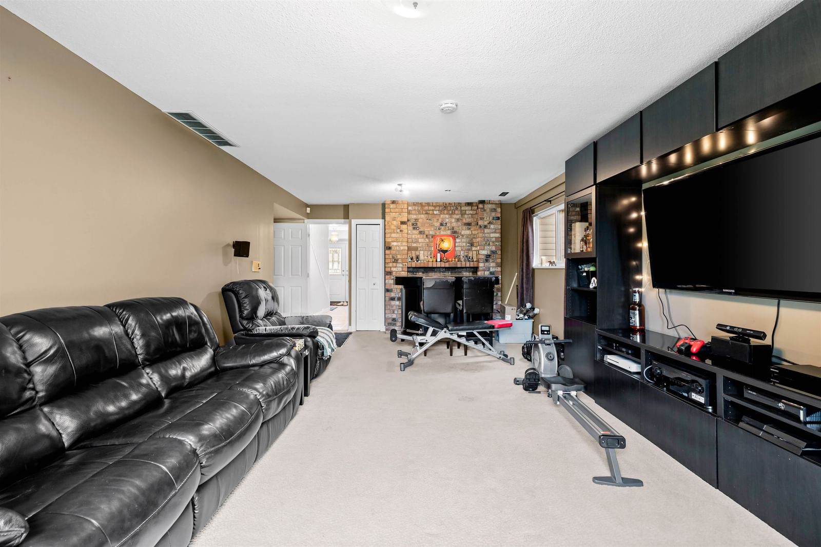 Listing Image 30