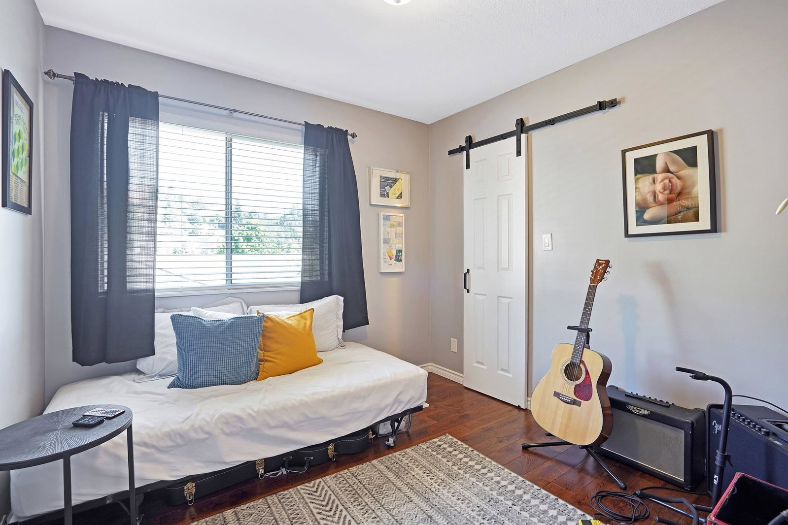Listing Image 10
