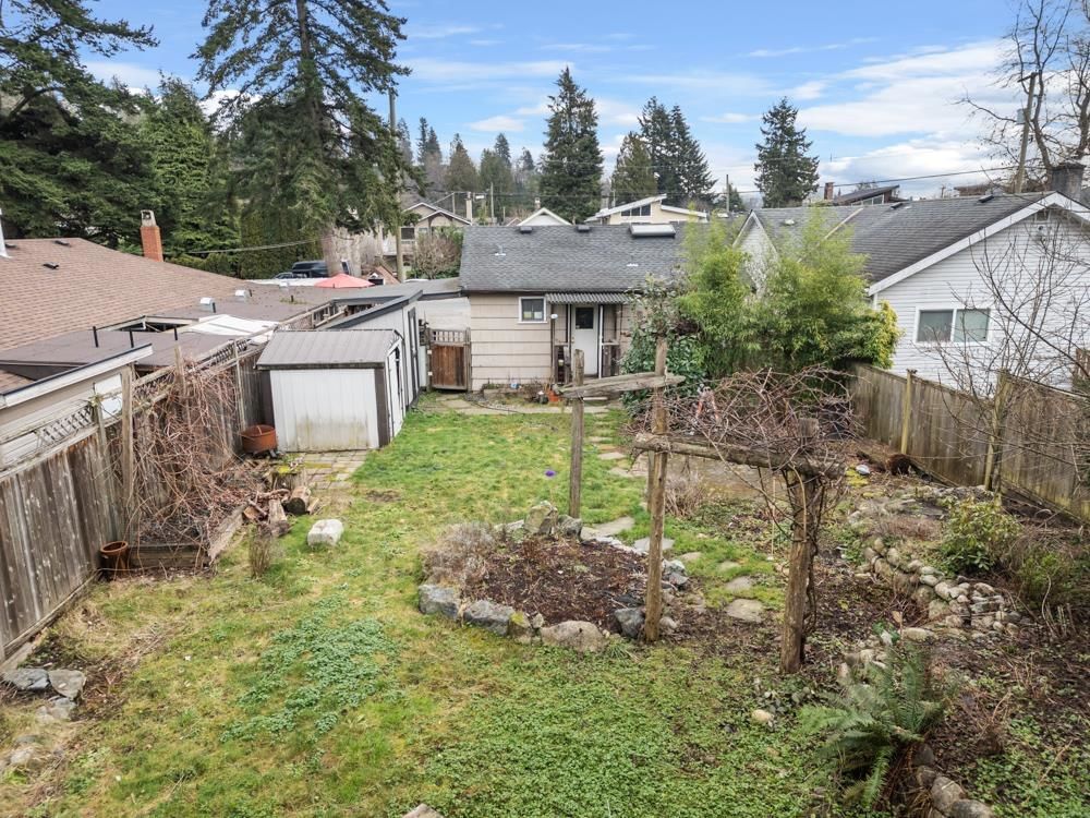 Listing Image 26