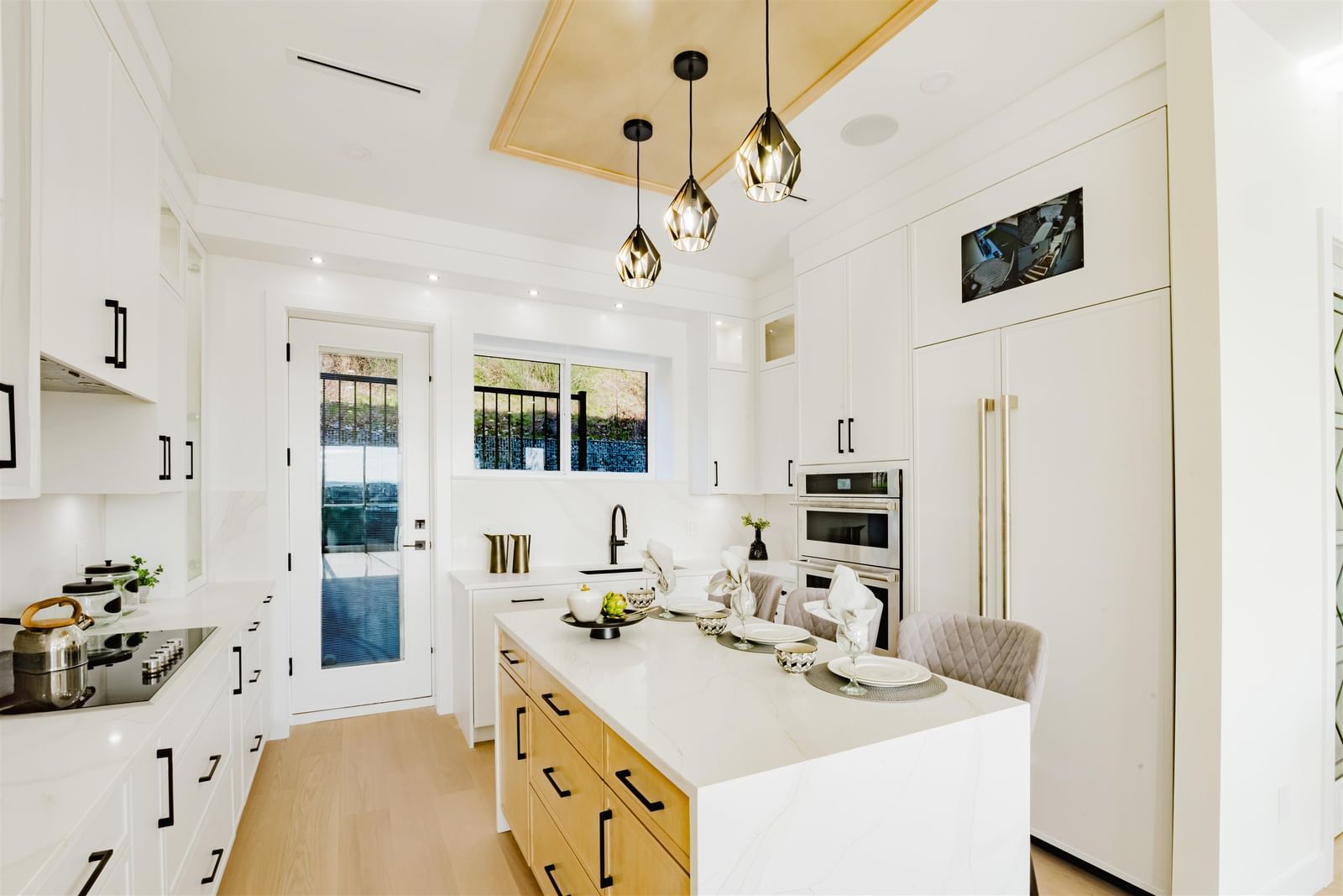 Listing Image 9