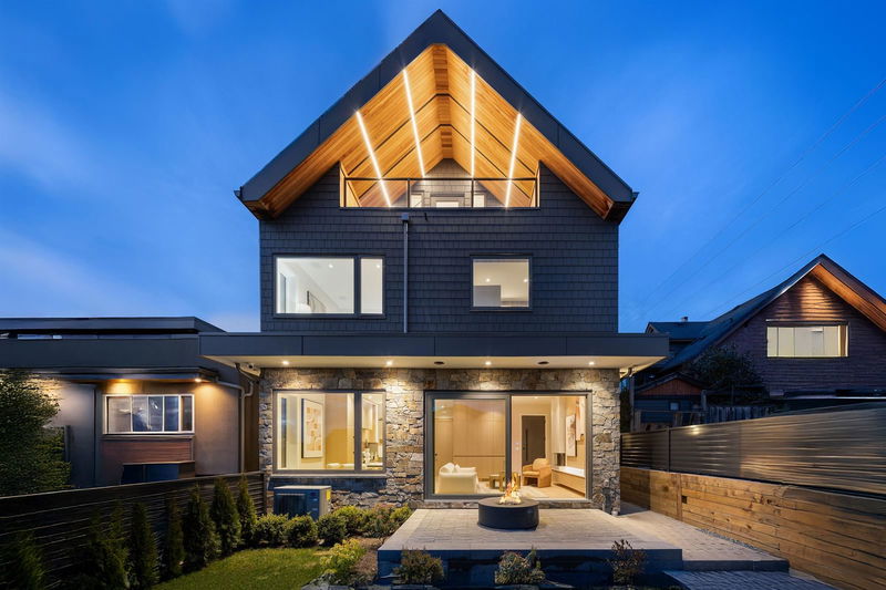 3674 Oxford Street #2, Vancouver, British Columbia
