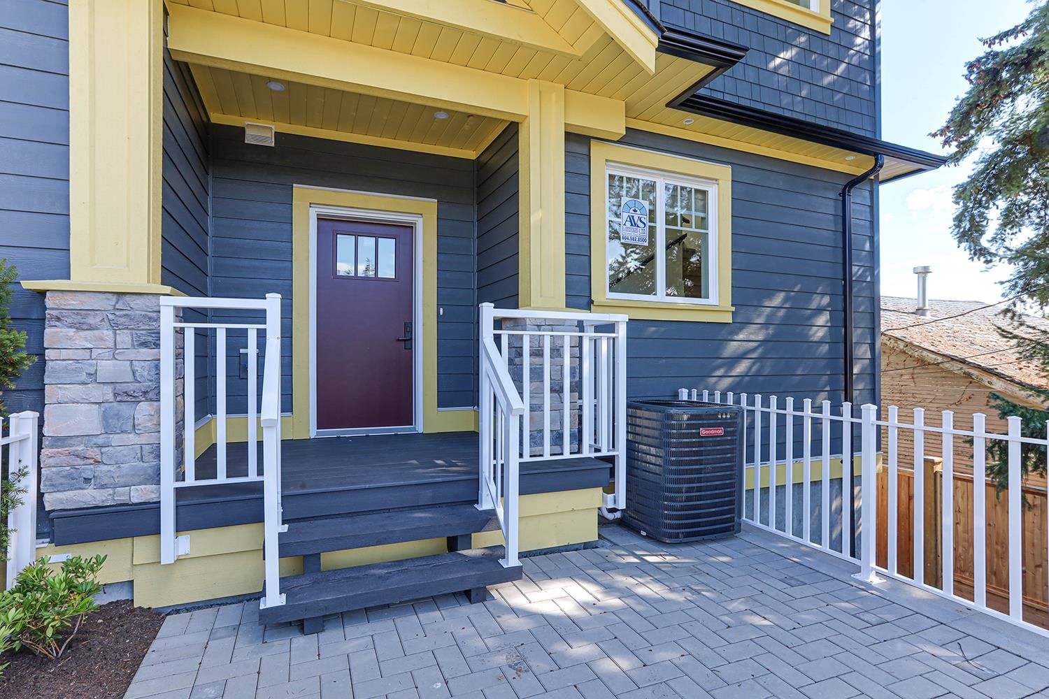 Listing Image 14