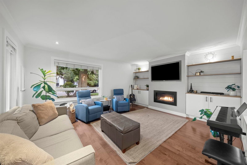 13507 15 Avenue, Surrey, V4A 5H4 | Image 2