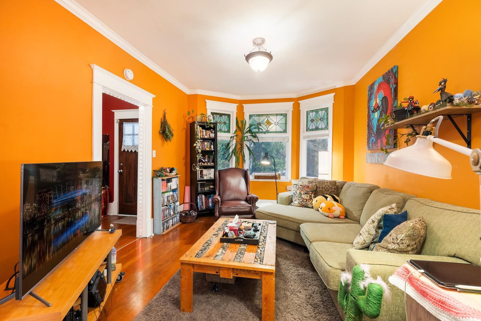 Listing Image 10
