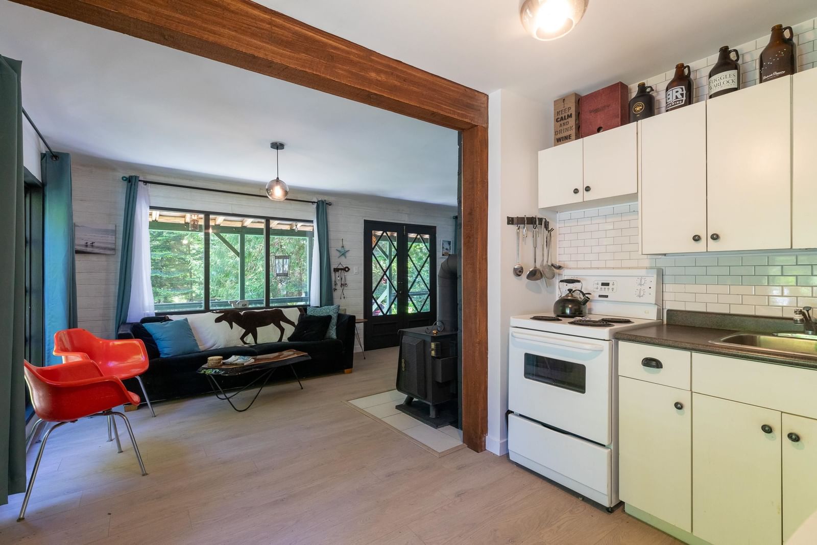 Listing Image 10