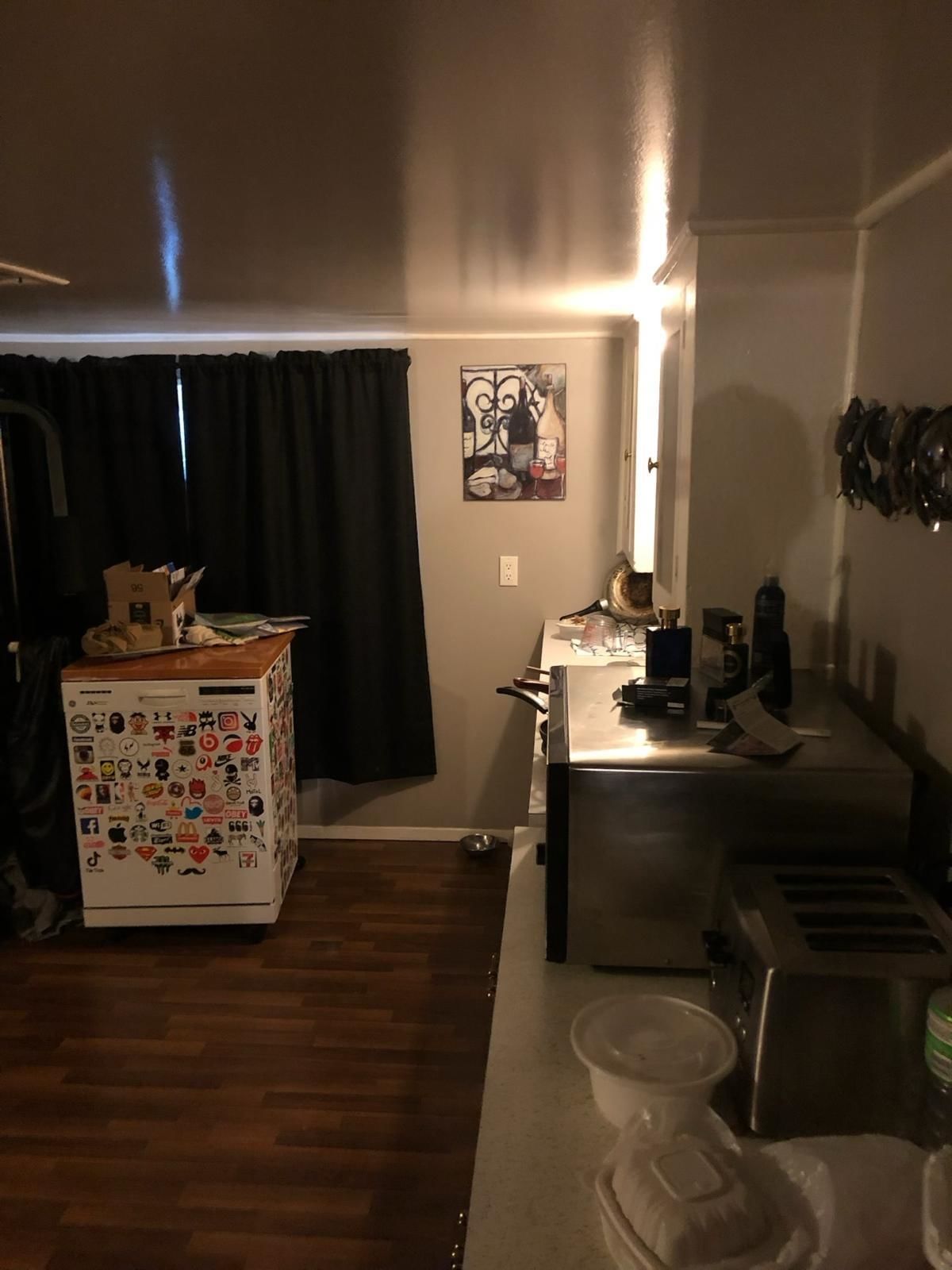 Listing Image 11