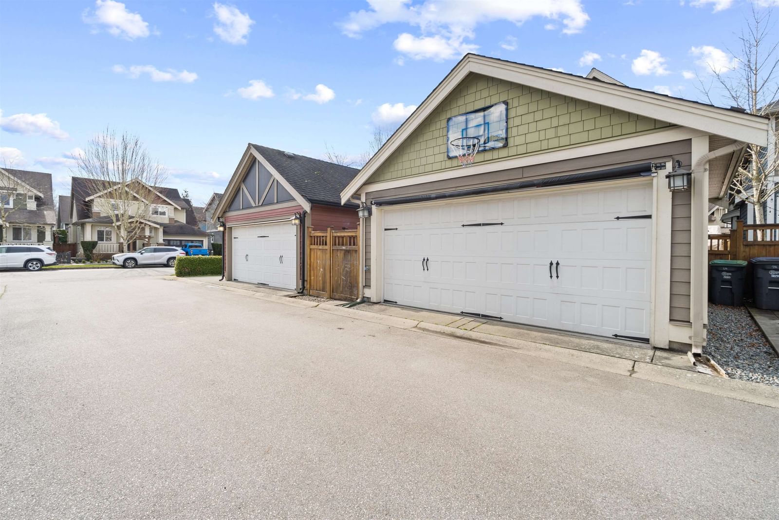 Listing Image 33