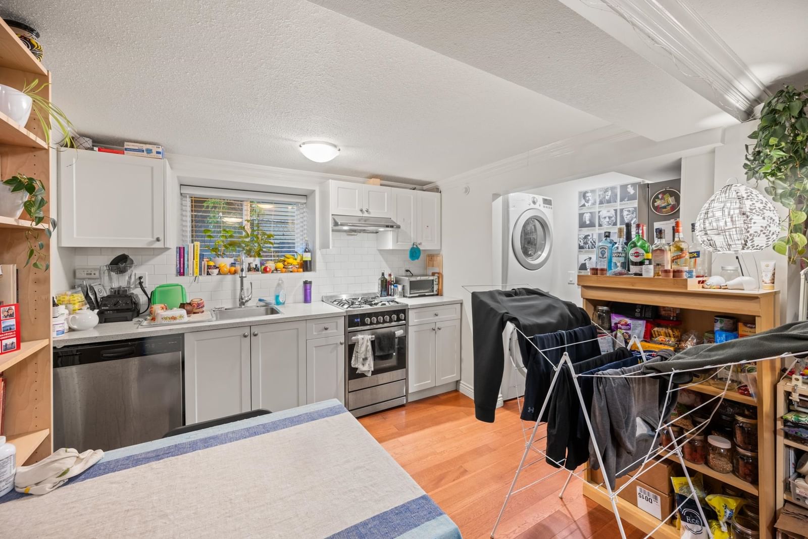 Listing Image 33