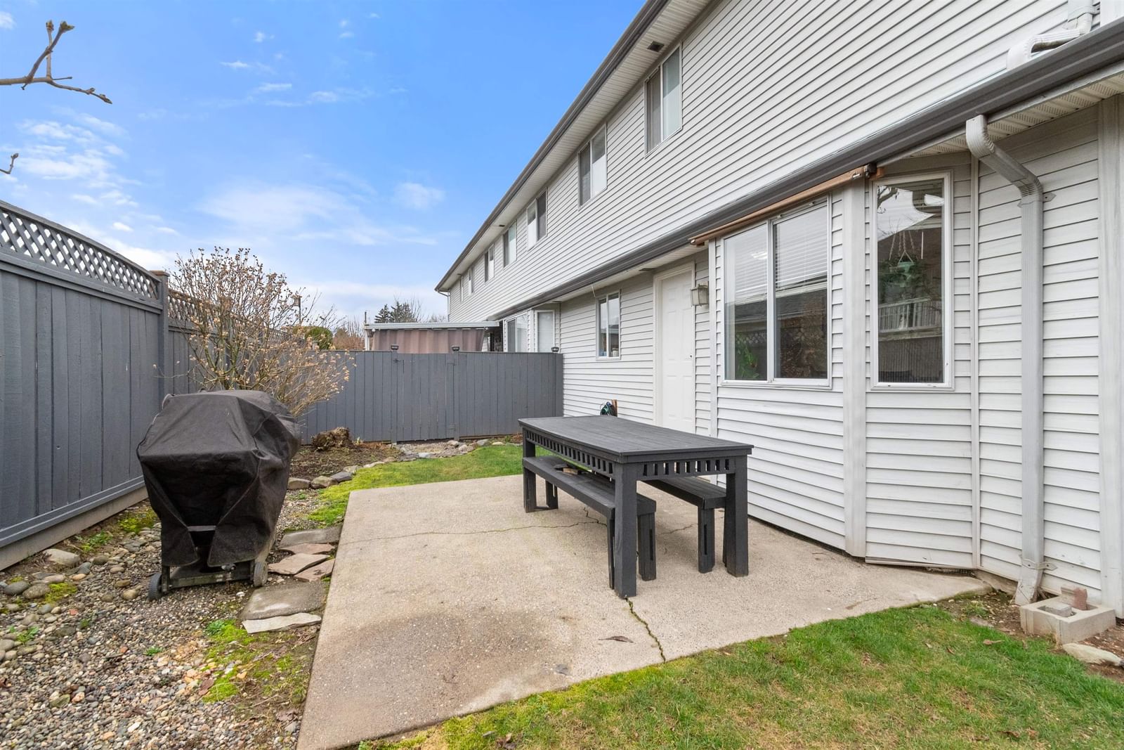 Listing Image 26