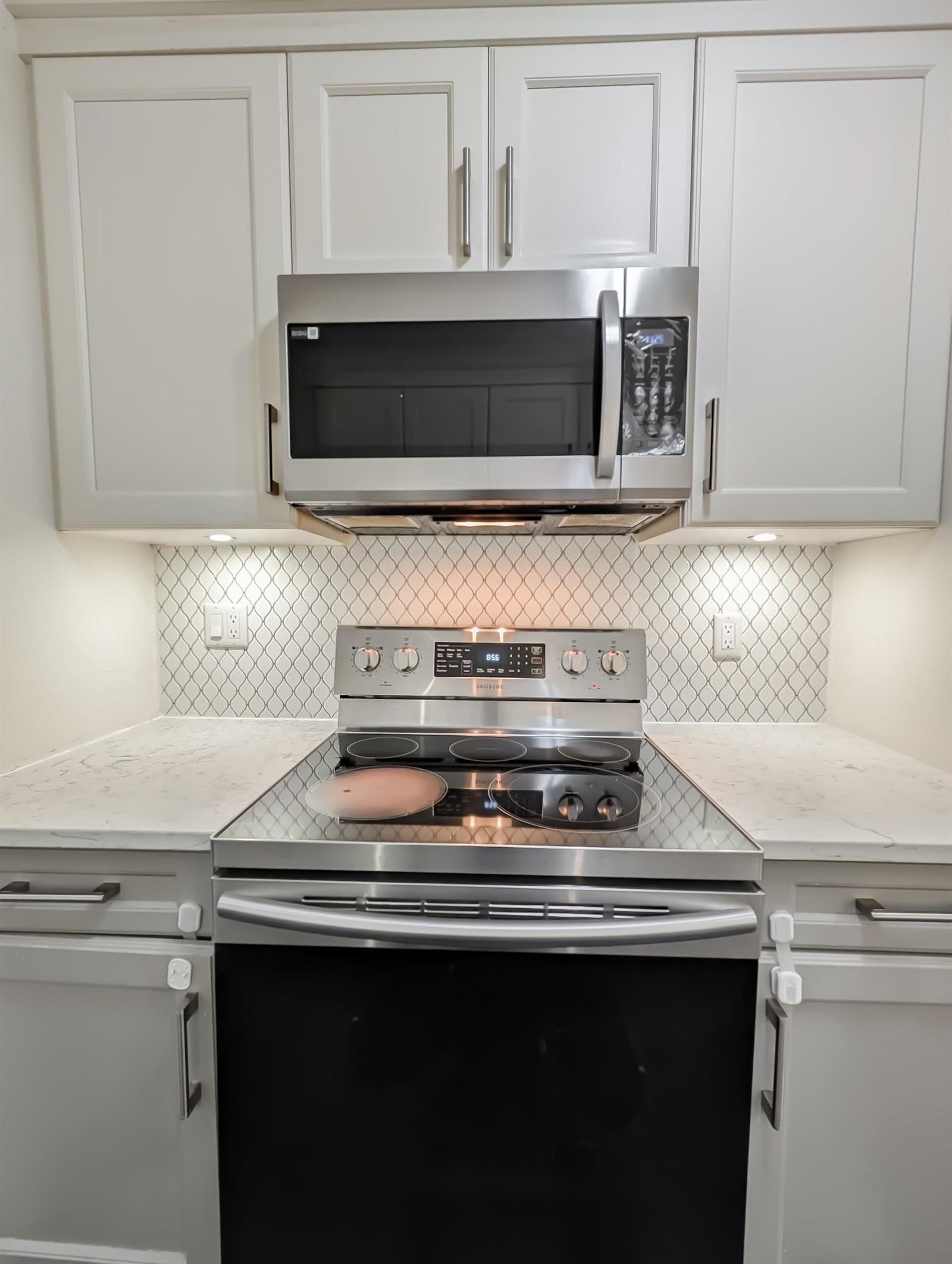 Listing Image 20