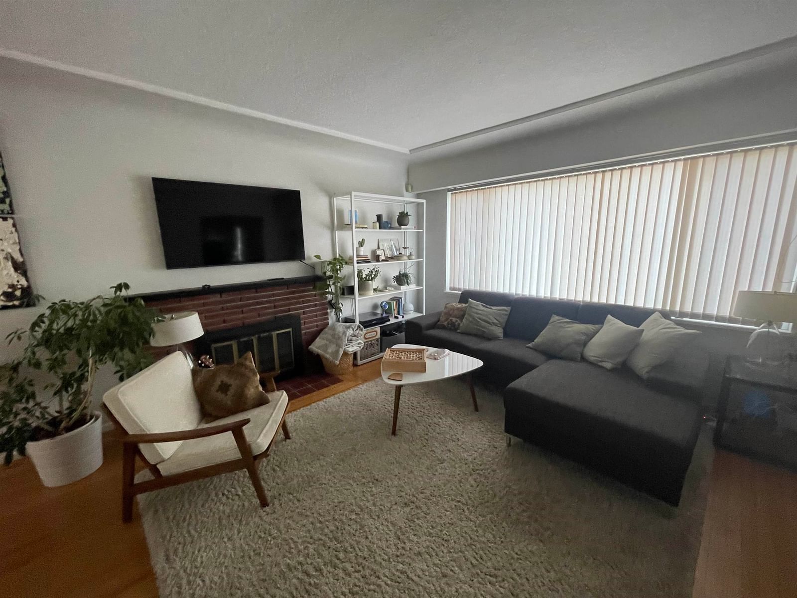 Listing Image 6