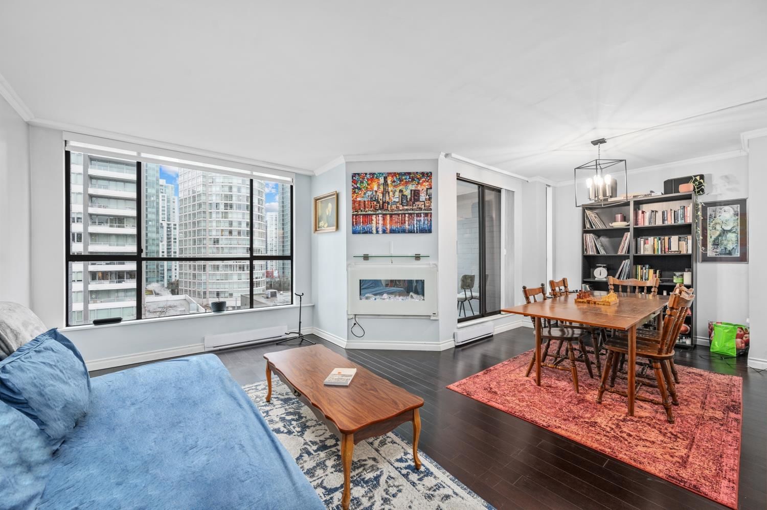 Listing Image 1