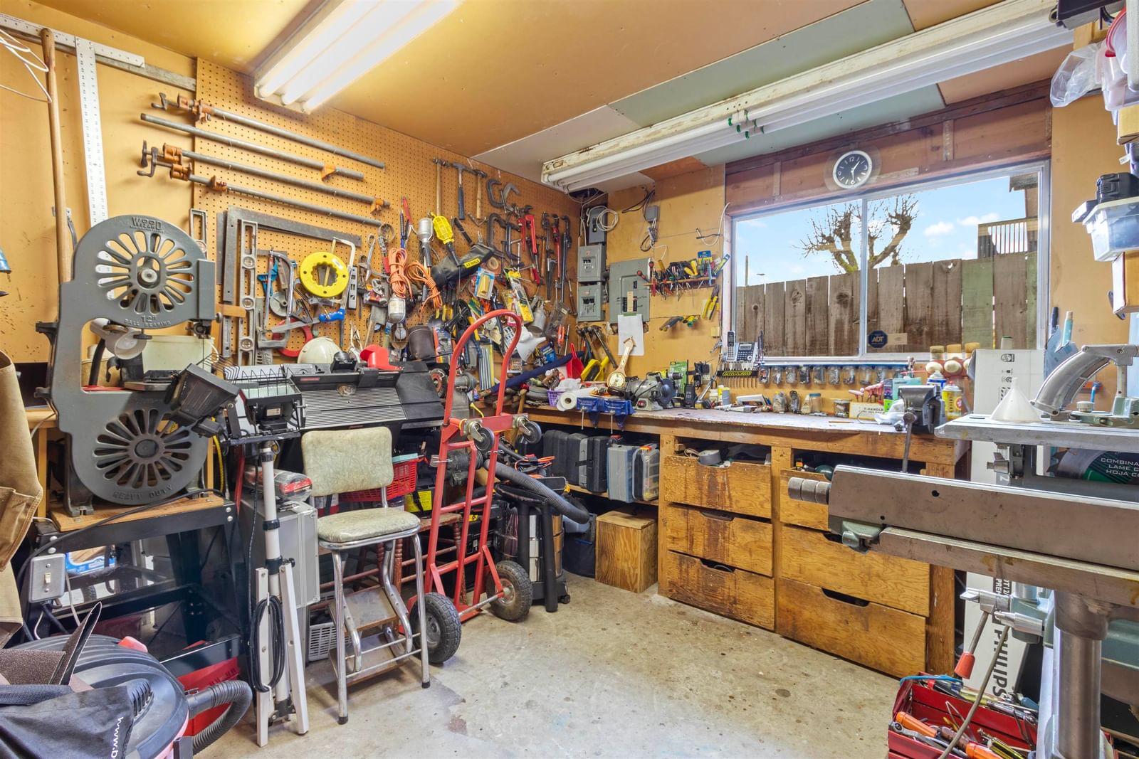 Listing Image 25