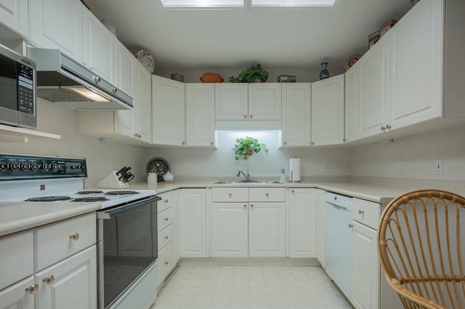 Listing Image 16