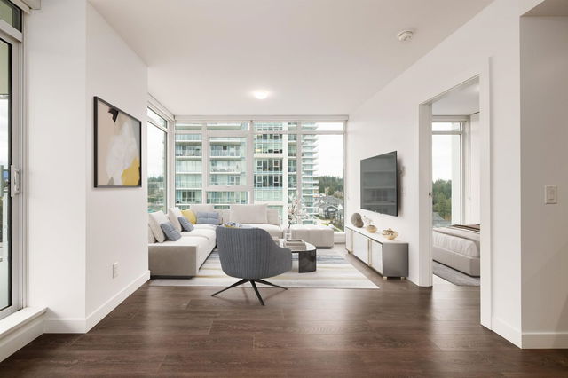 1209 - 652 Whiting Way