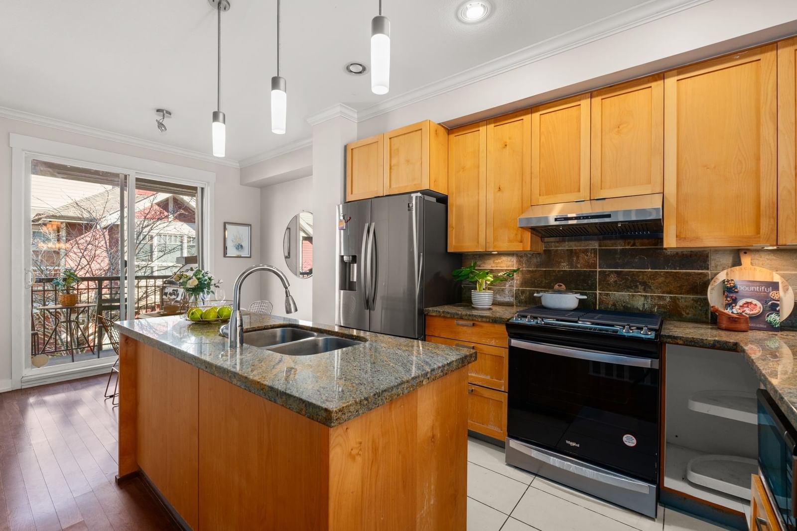 Listing Image 13