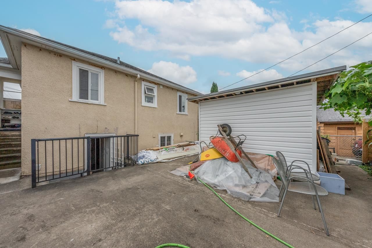 Listing Image 3