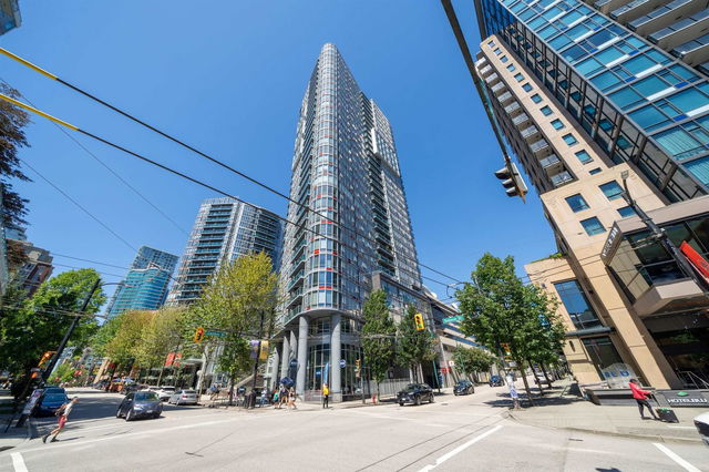 301 - 233 Robson Street