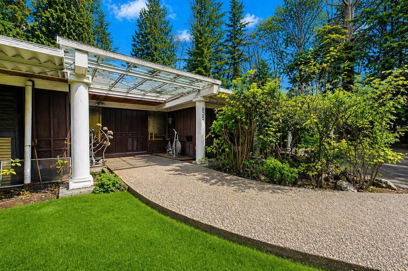 835 Wildwood Place, West Vancouver, V7S 1P2 | Image 2