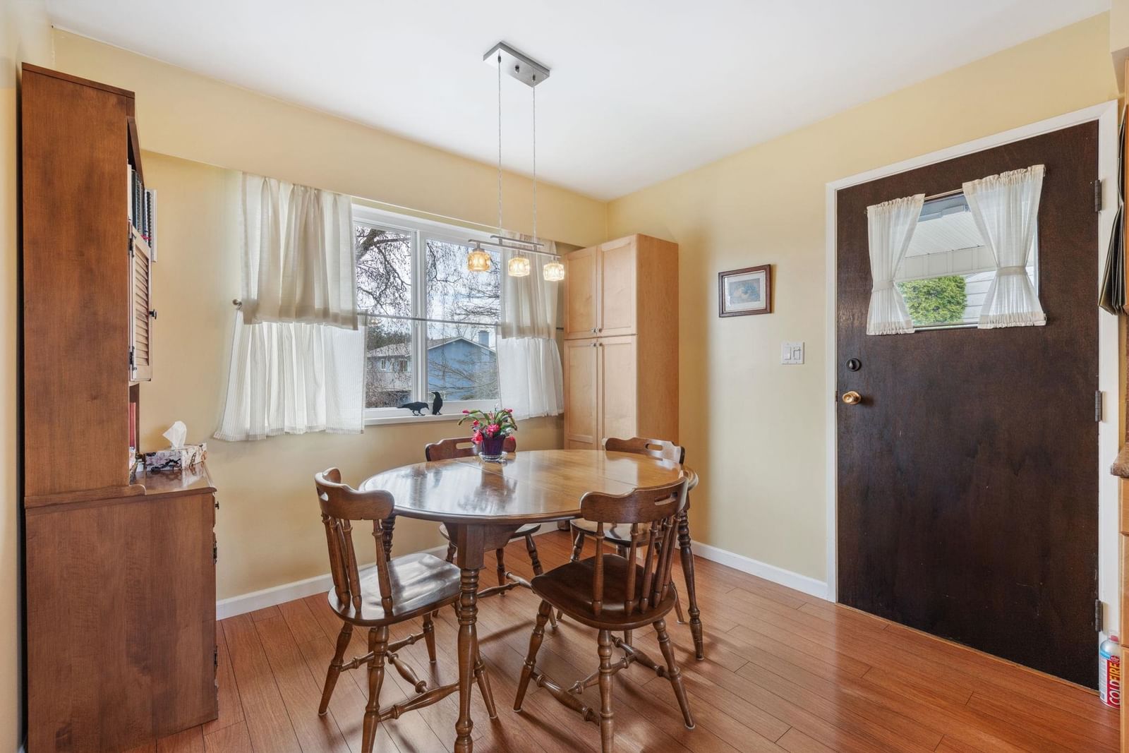 Listing Image 10