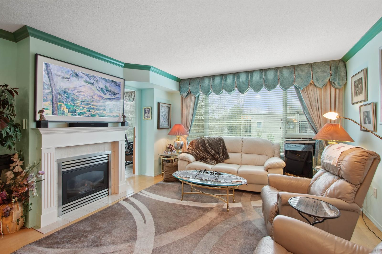 Listing Image 15