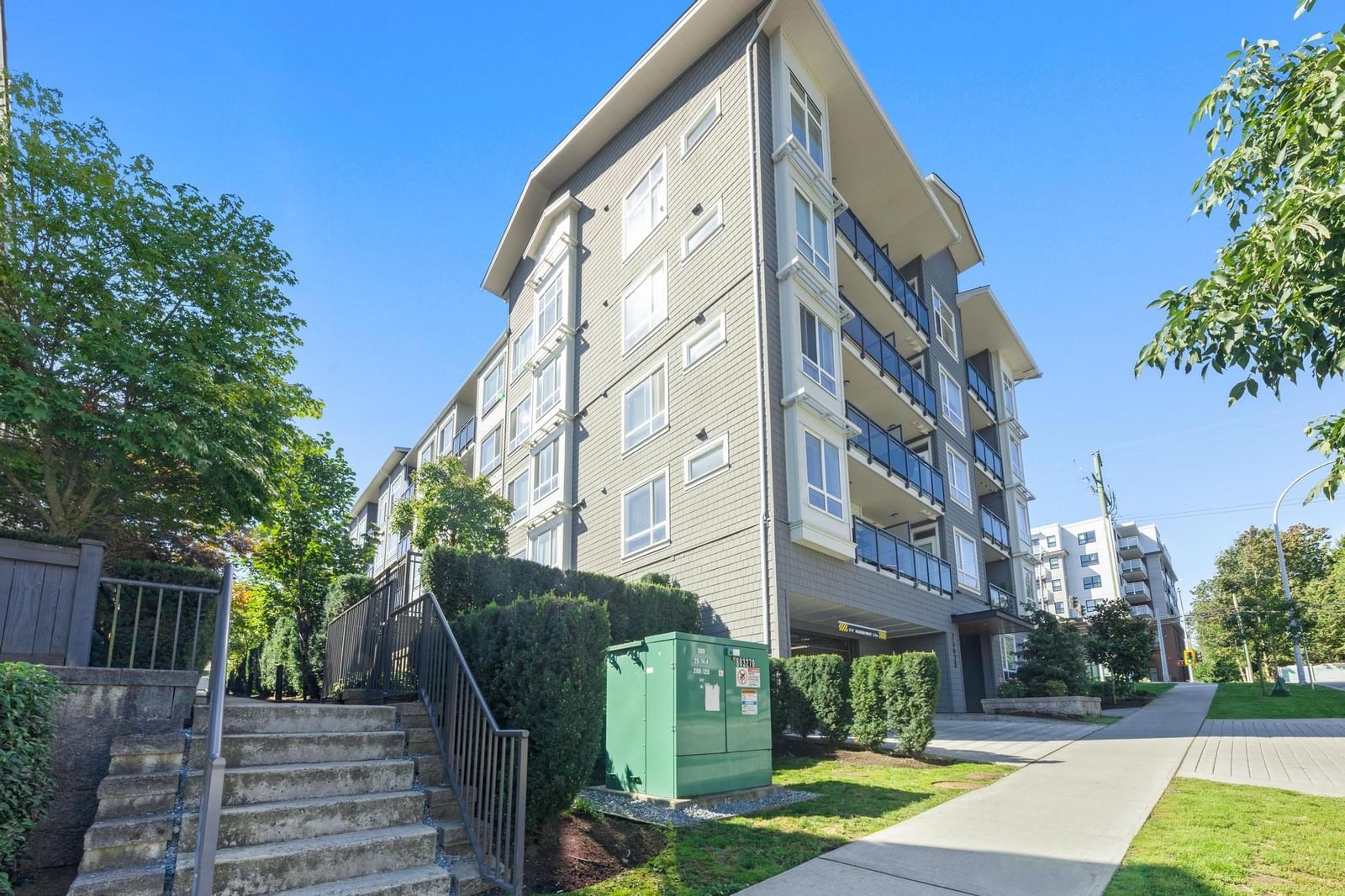 Listing Image 19
