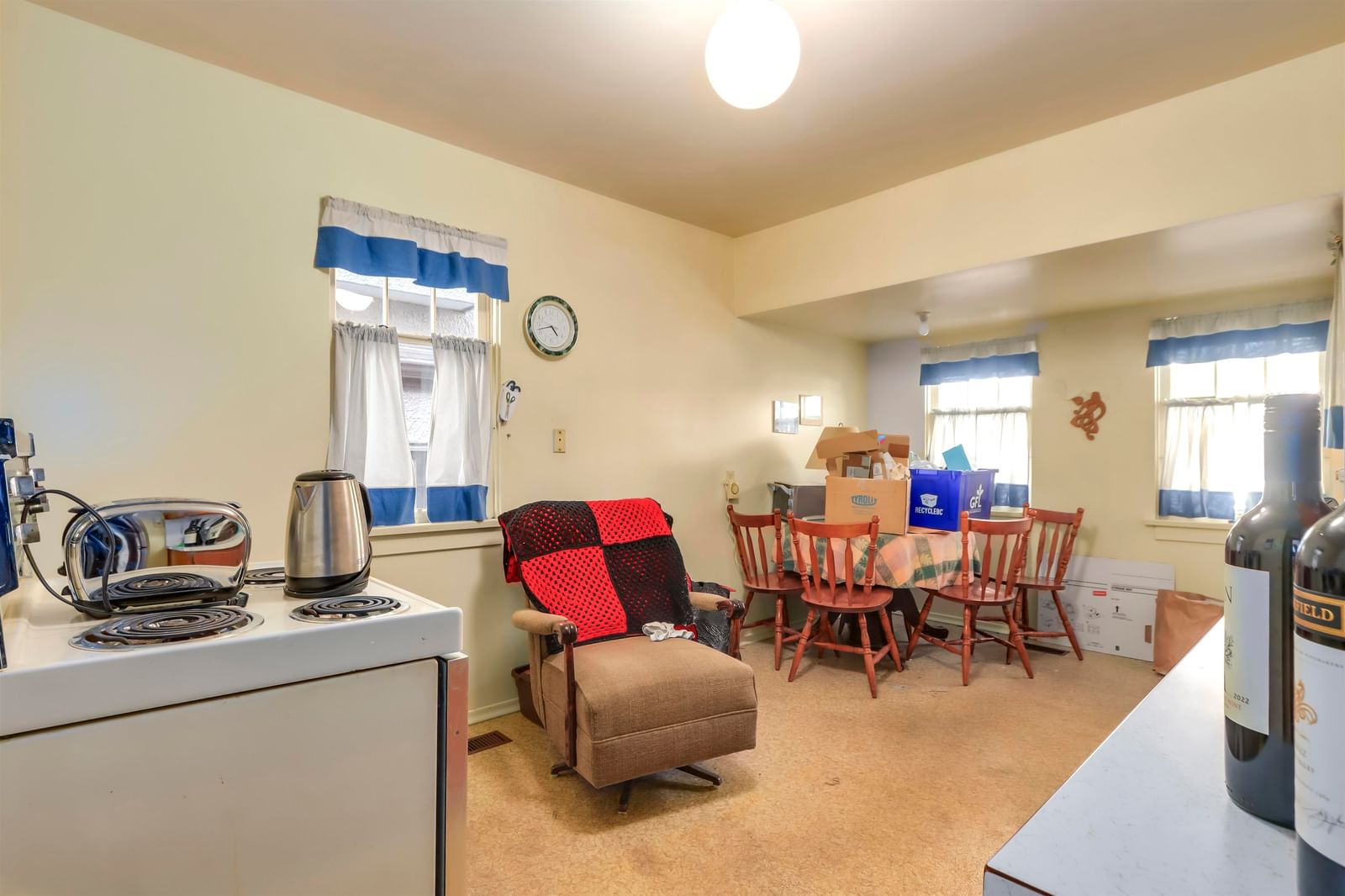 Listing Image 9