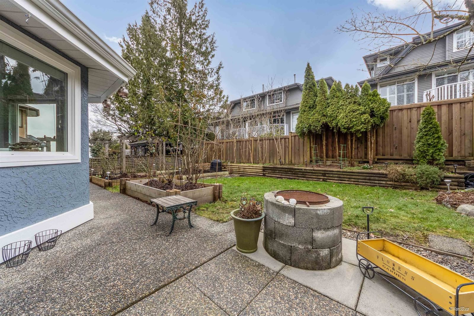 Listing Image 19