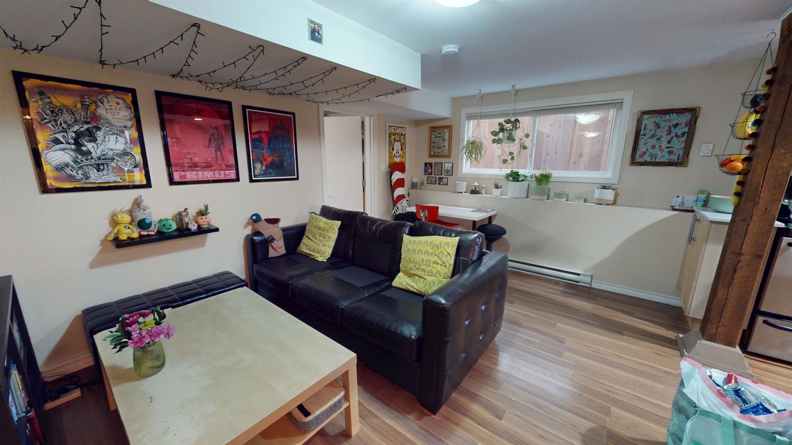 Listing Image 17