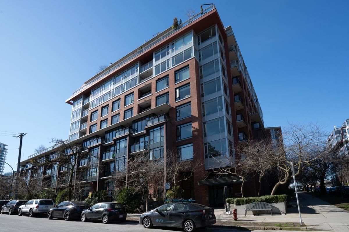 Listing Image 1