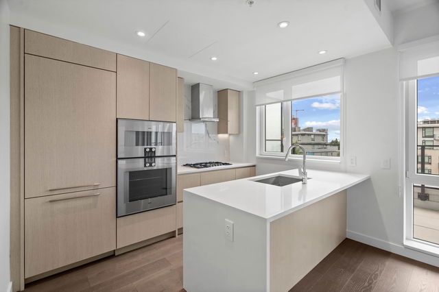506 - 5168 Cambie Street