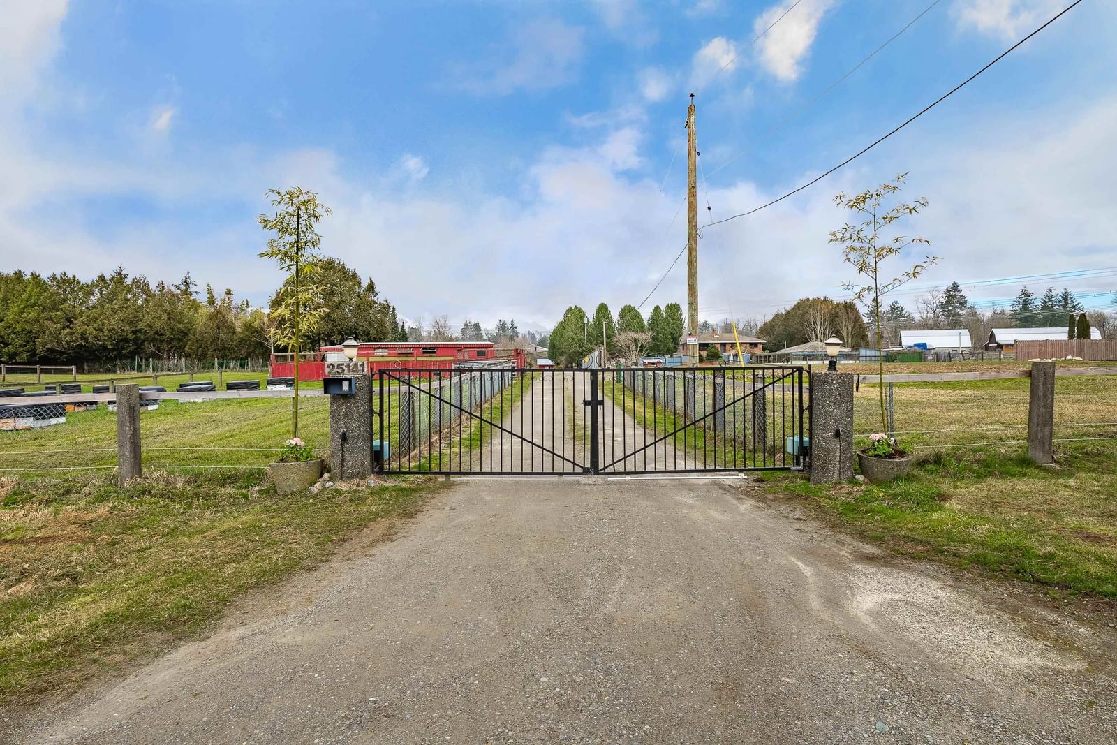 Listing Image 5