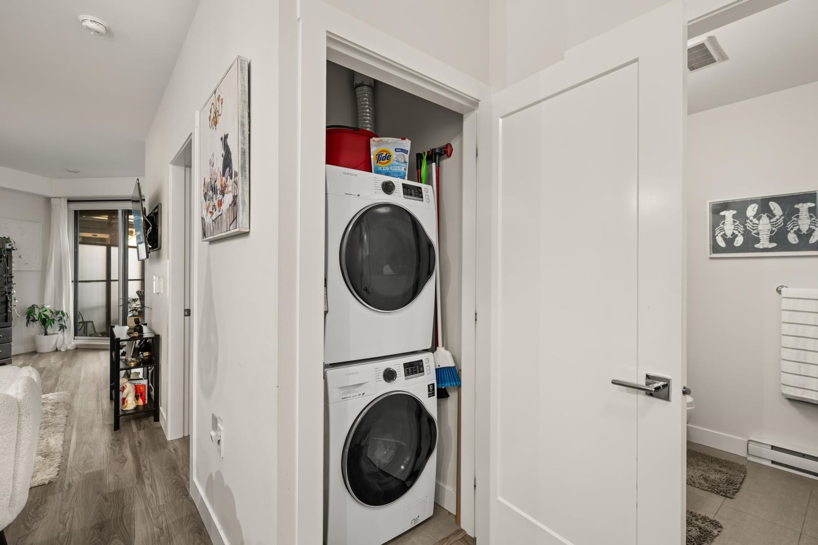 Listing Image 14