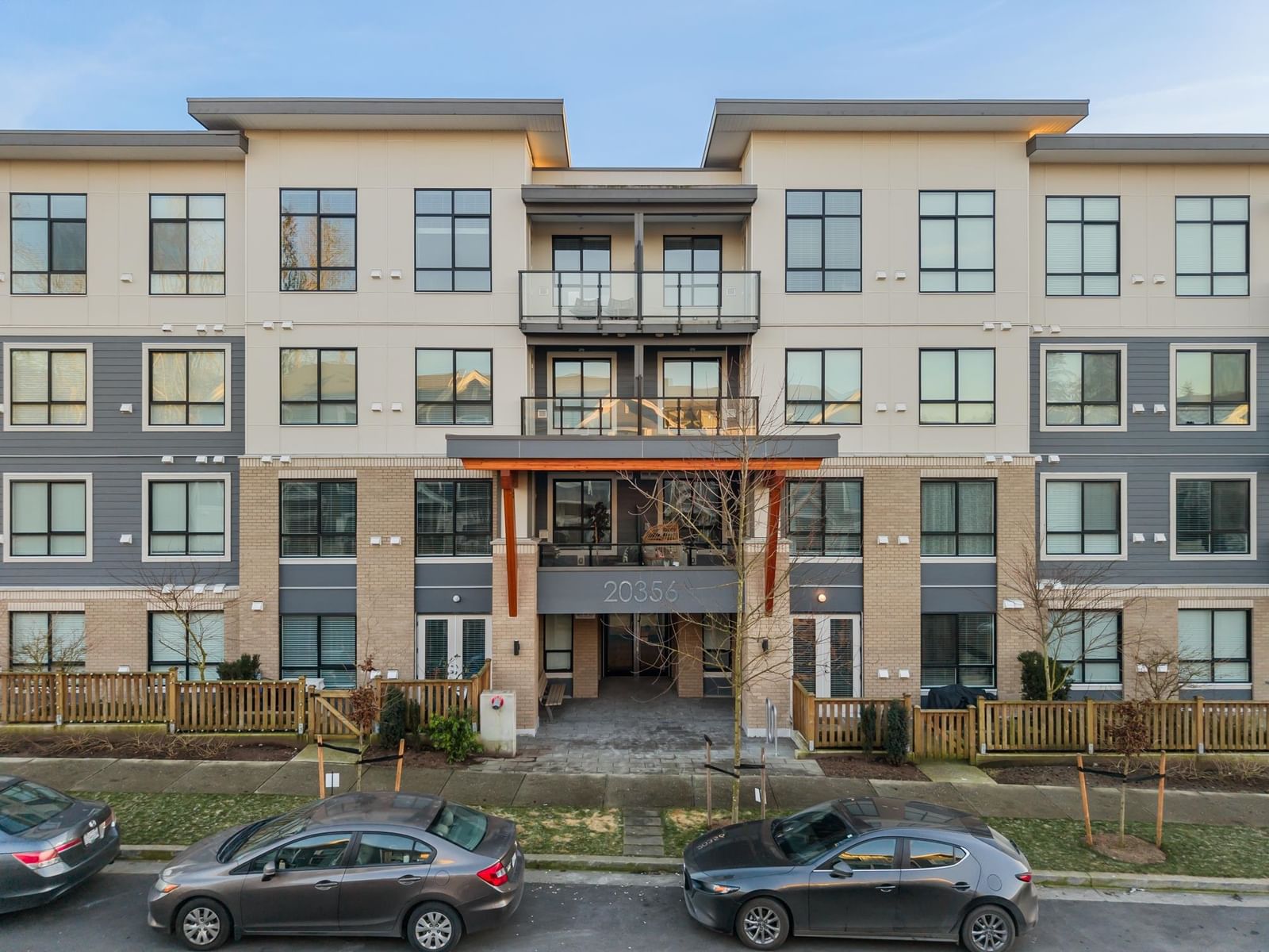 Listing Image 3