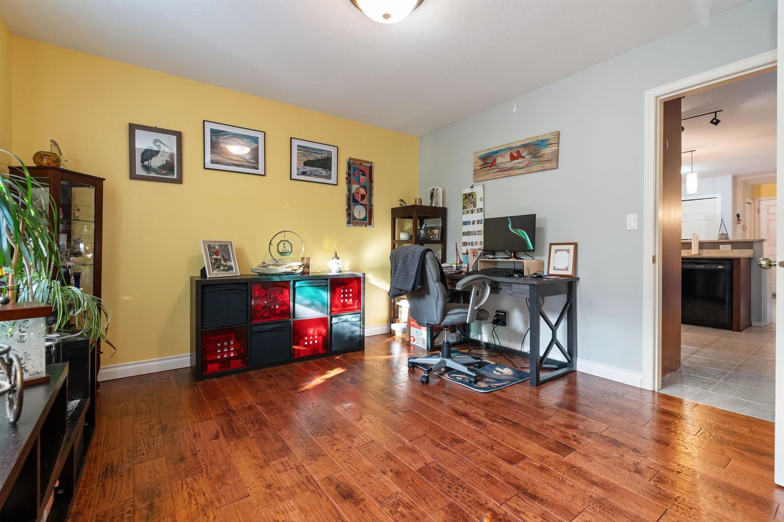 Listing Image 13