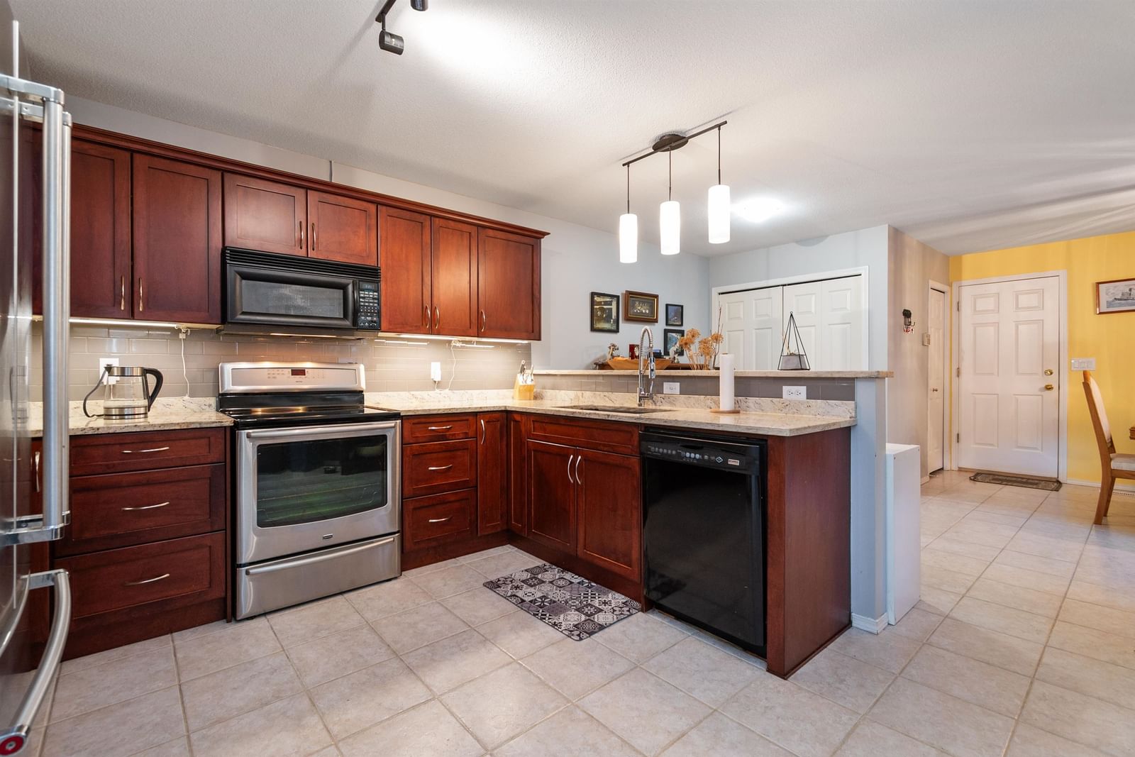 Listing Image 14