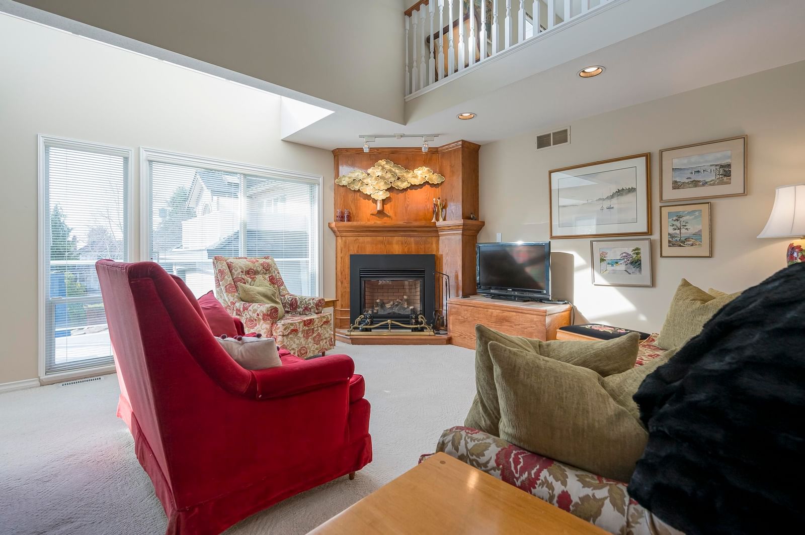 Listing Image 8