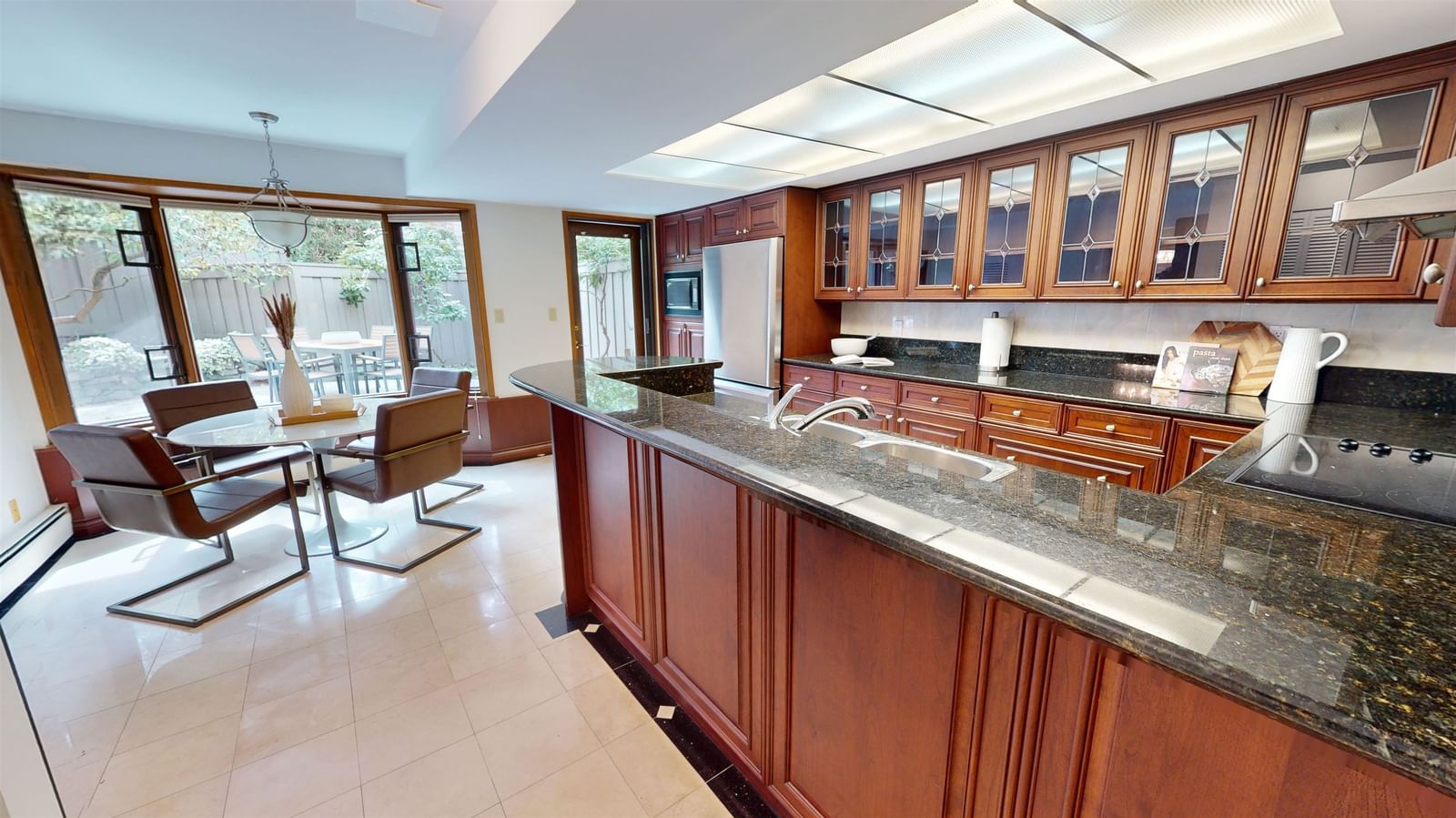 Listing Image 8