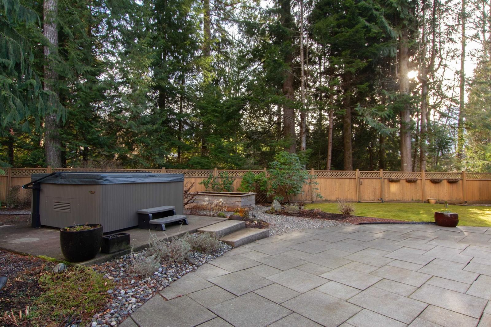 Listing Image 6